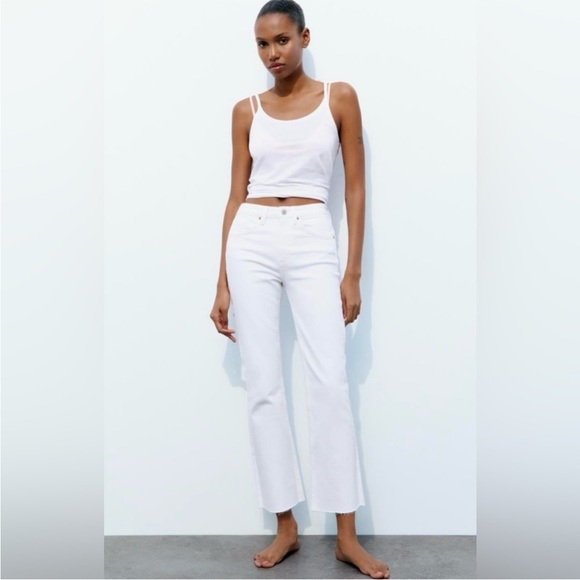 Zara Denim - ZARA Cropped Straight Leg Raw Hem Jeans